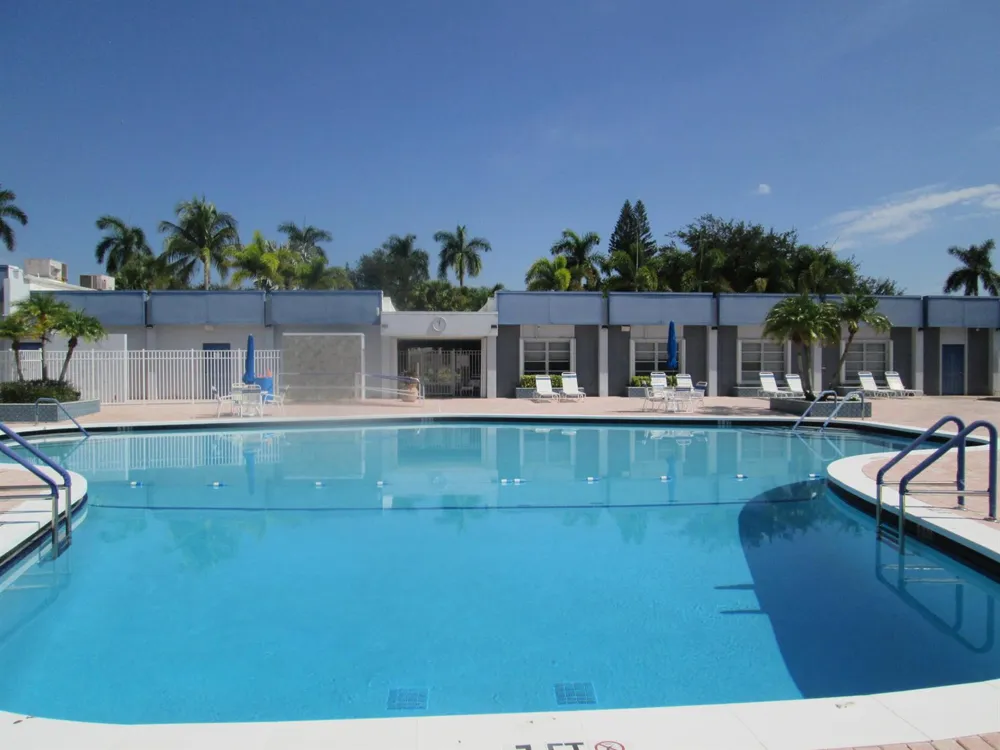 2611 W BARKLEY DRIVE W #E West Palm Beach, FL 33415