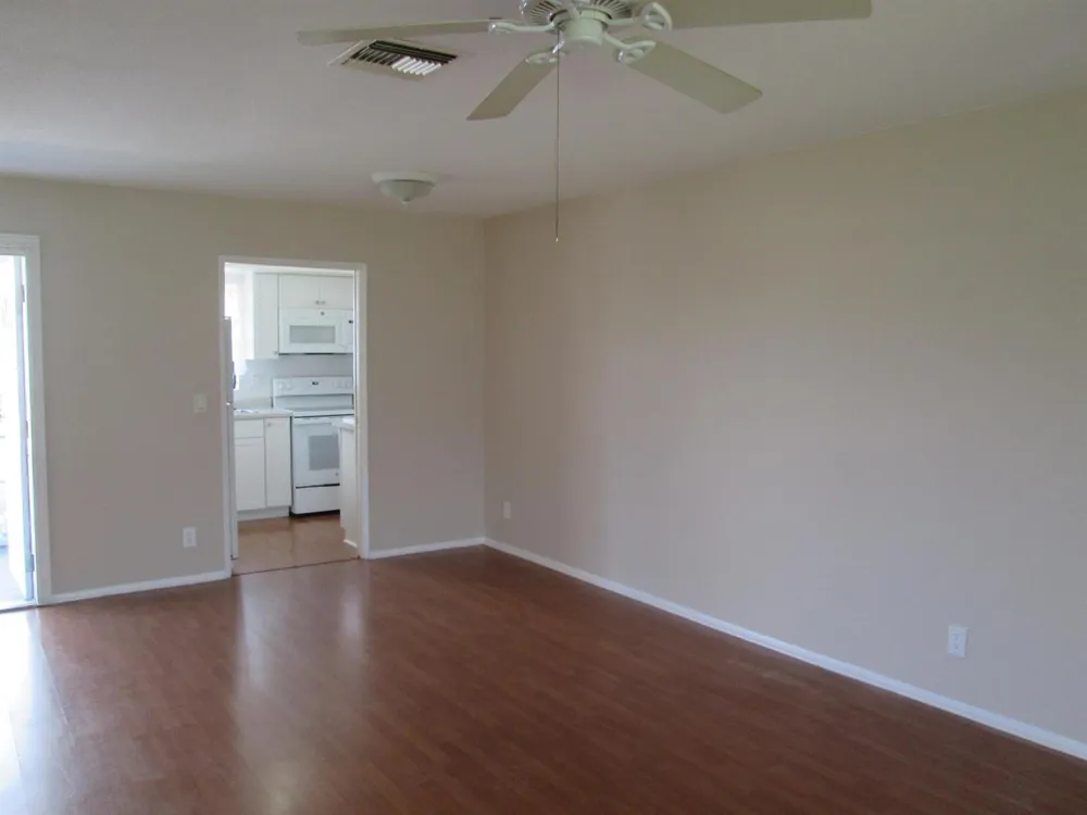 2611 W BARKLEY DRIVE W #E West Palm Beach, FL 33415