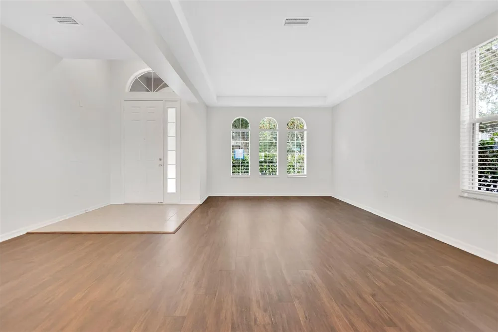 2541 PEEKSKILL ROAD Valrico, FL 33594