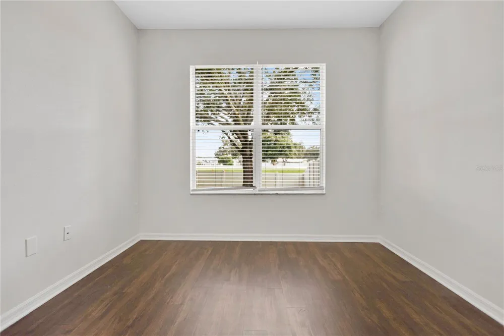 2541 PEEKSKILL ROAD Valrico, FL 33594