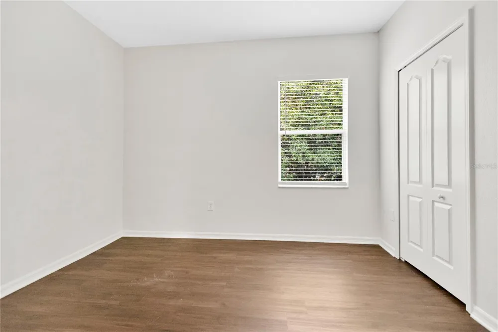 2541 PEEKSKILL ROAD Valrico, FL 33594
