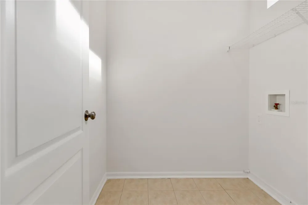 2541 PEEKSKILL ROAD Valrico, FL 33594