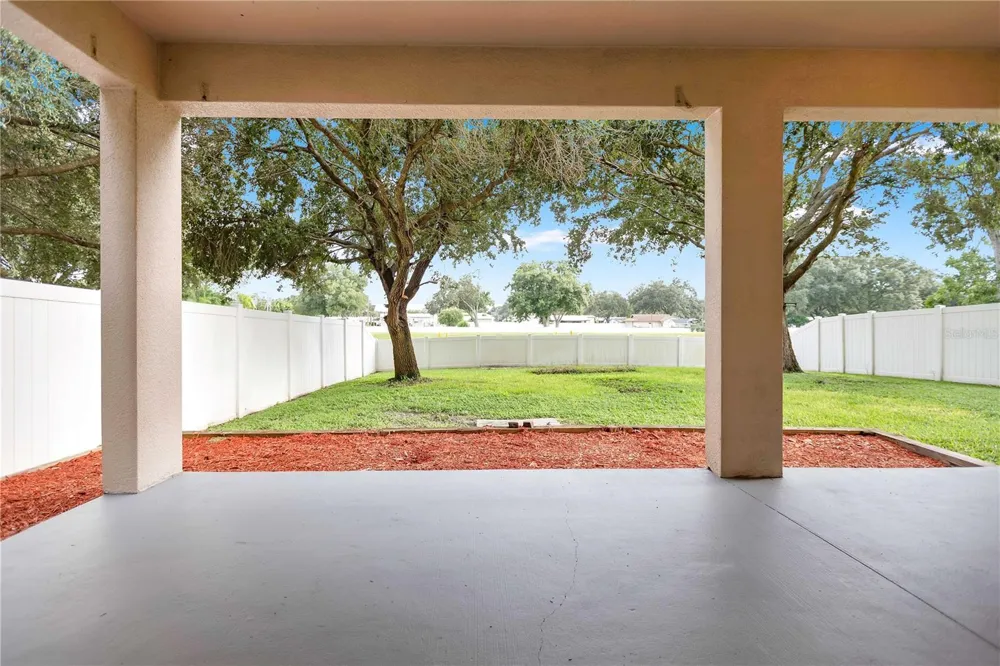 2541 PEEKSKILL ROAD Valrico, FL 33594