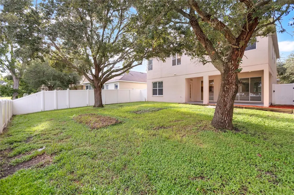 2541 PEEKSKILL ROAD Valrico, FL 33594