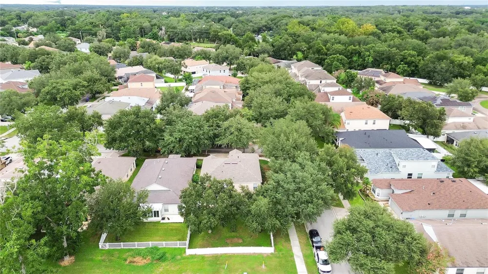 2541 PEEKSKILL ROAD Valrico, FL 33594
