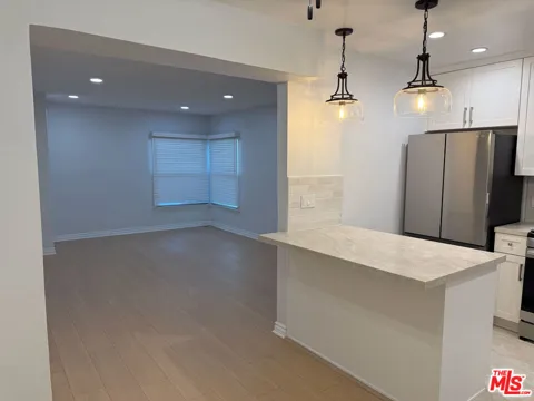 4125 W Toluca Lake Avenue