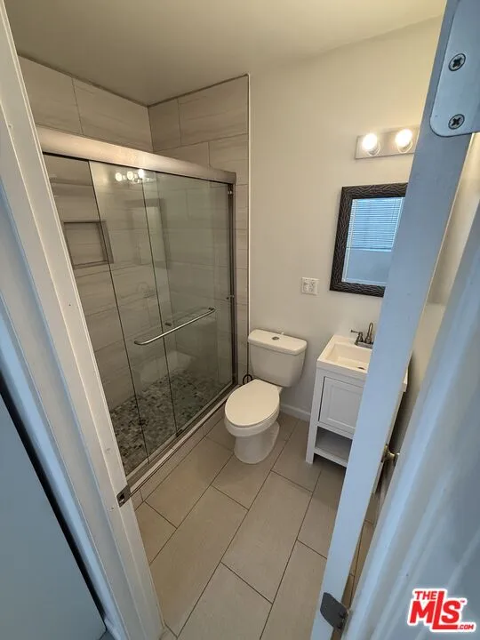 2922 S Budlong Avenue Los Angeles, CA 90007