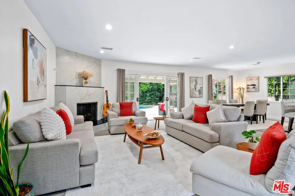 14346 Killion Street Los Angeles, CA 91401