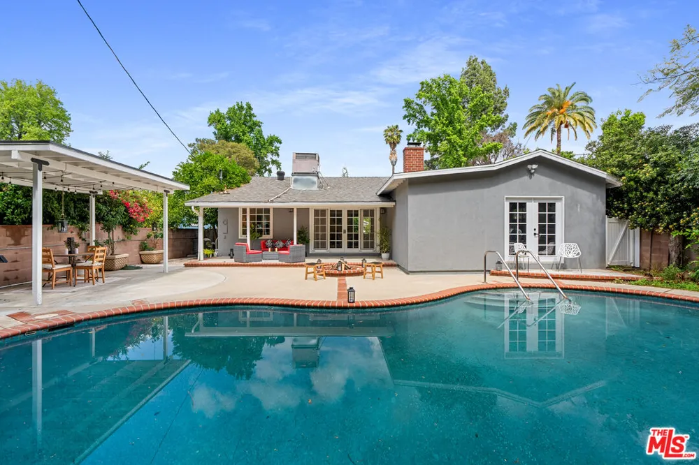 14346 Killion Street Los Angeles, CA 91401