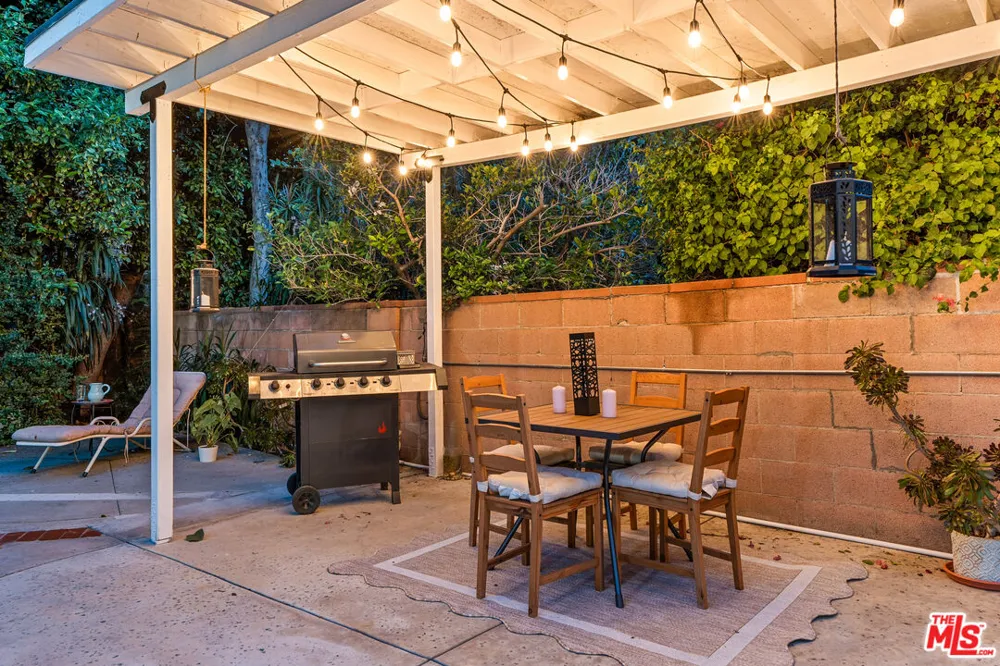 14346 Killion Street Los Angeles, CA 91401