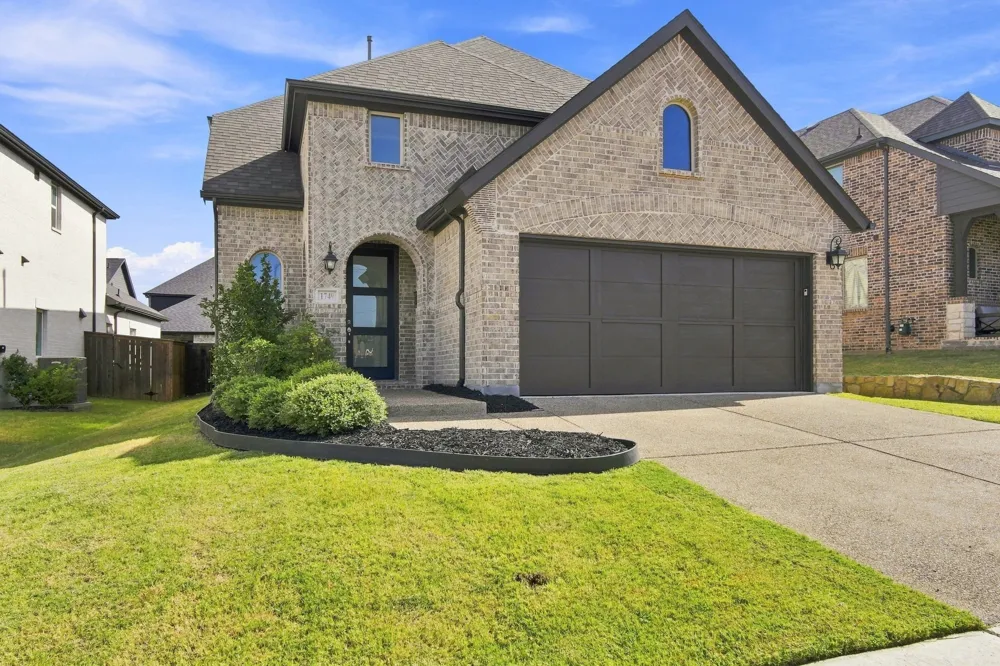 1749 Dartmoor Drive Carrollton, TX 75010