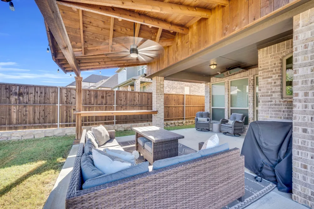 1749 Dartmoor Drive Carrollton, TX 75010