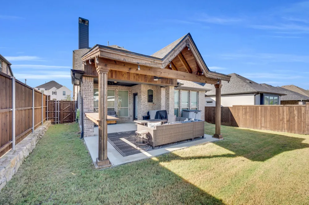 1749 Dartmoor Drive Carrollton, TX 75010