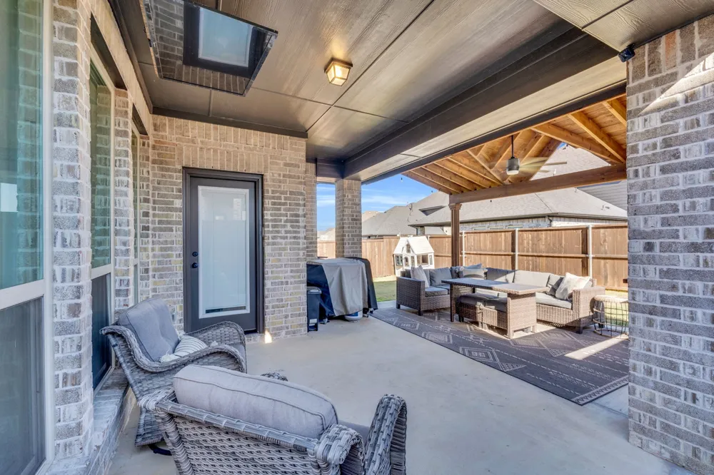 1749 Dartmoor Drive Carrollton, TX 75010
