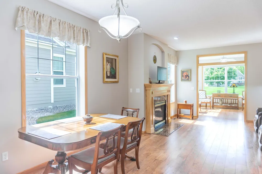 8356 Crabapple Court Victoria, MN 55386