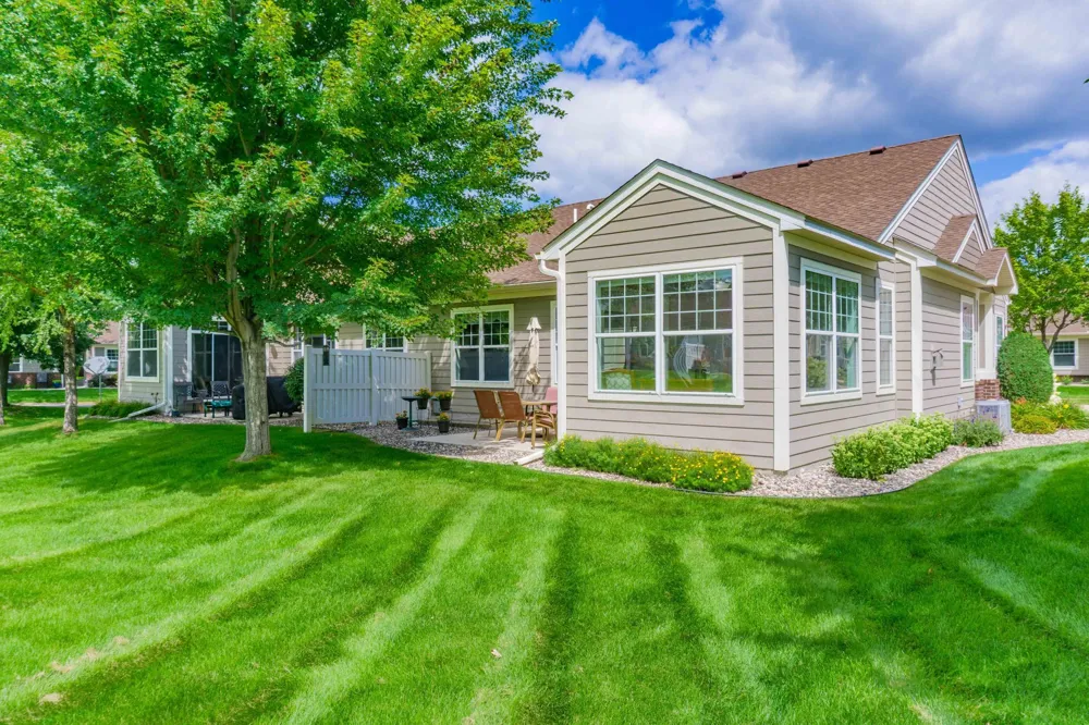 8356 Crabapple Court Victoria, MN 55386