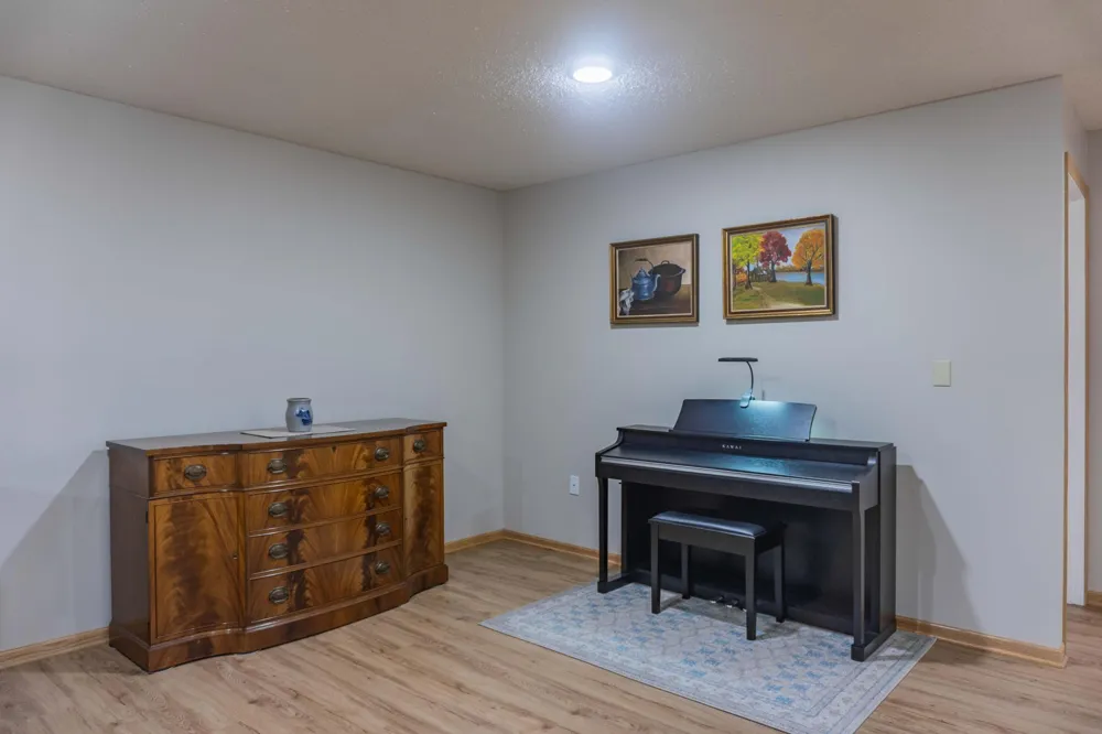 8356 Crabapple Court Victoria, MN 55386
