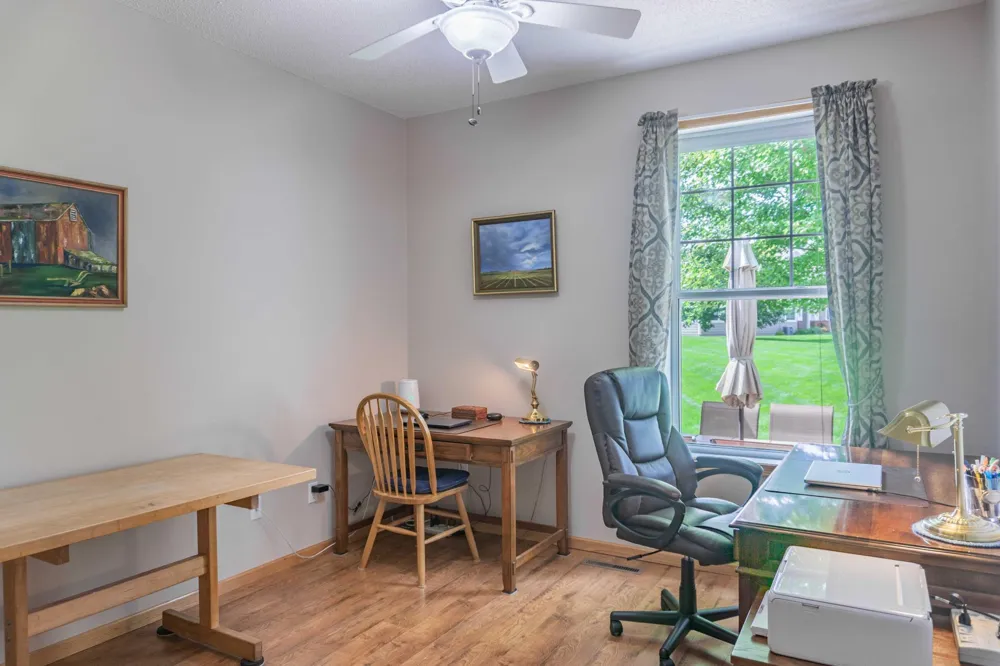 8356 Crabapple Court Victoria, MN 55386