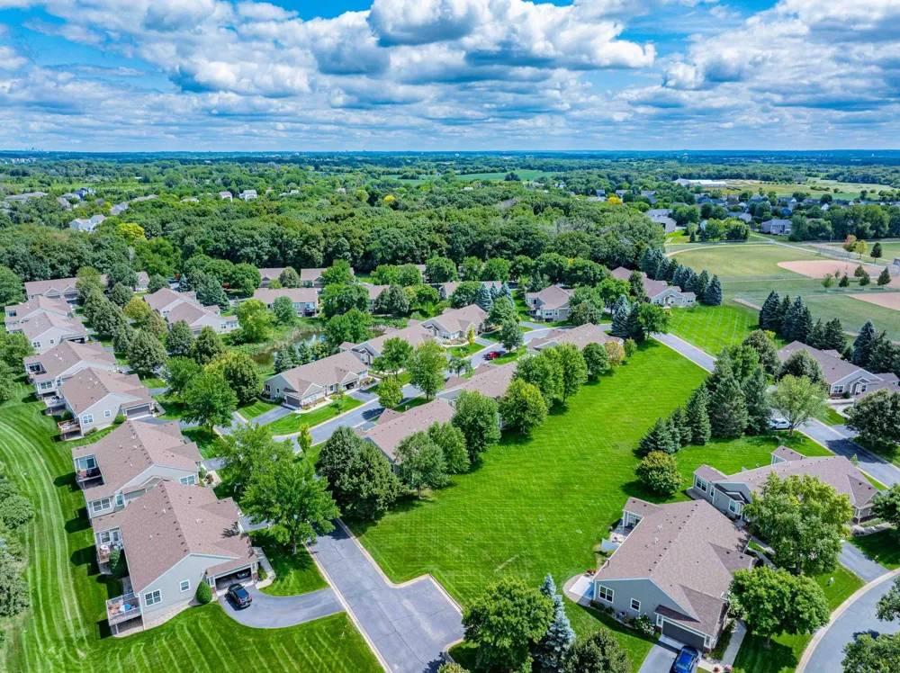 8356 Crabapple Court Victoria, MN 55386