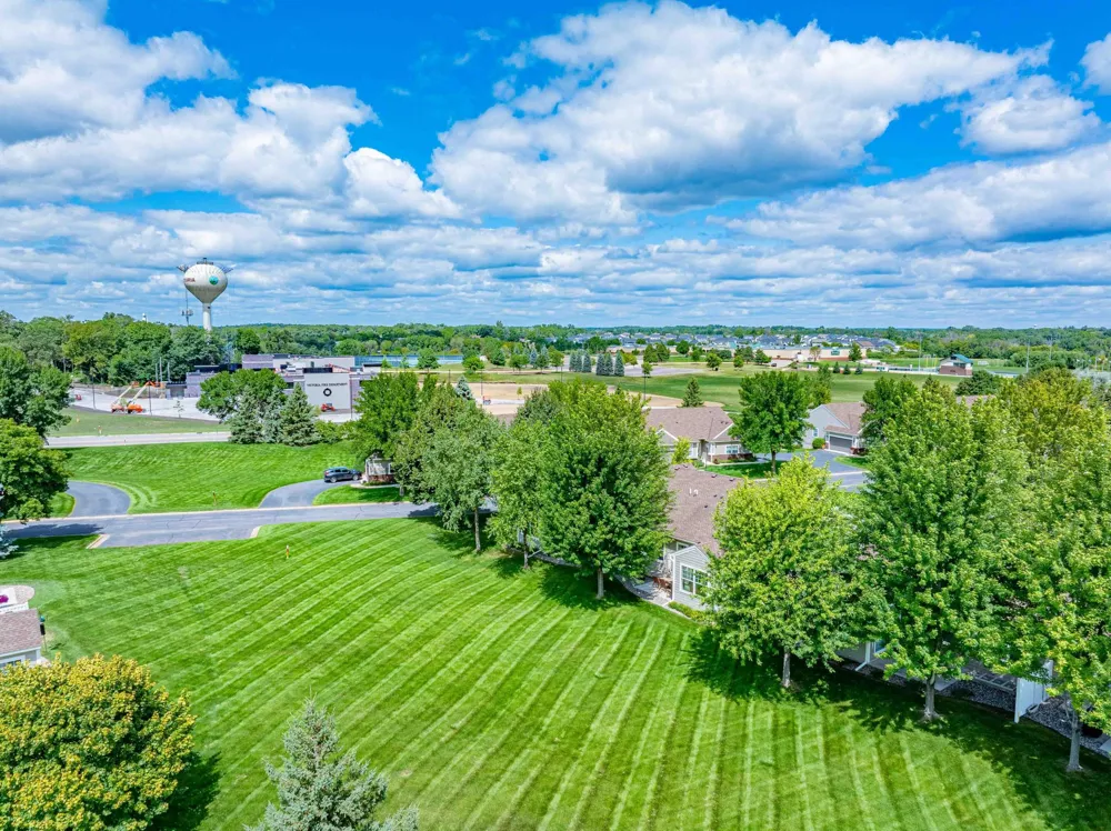 8356 Crabapple Court Victoria, MN 55386