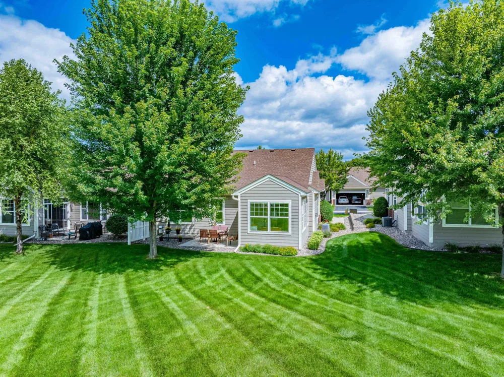 8356 Crabapple Court Victoria, MN 55386