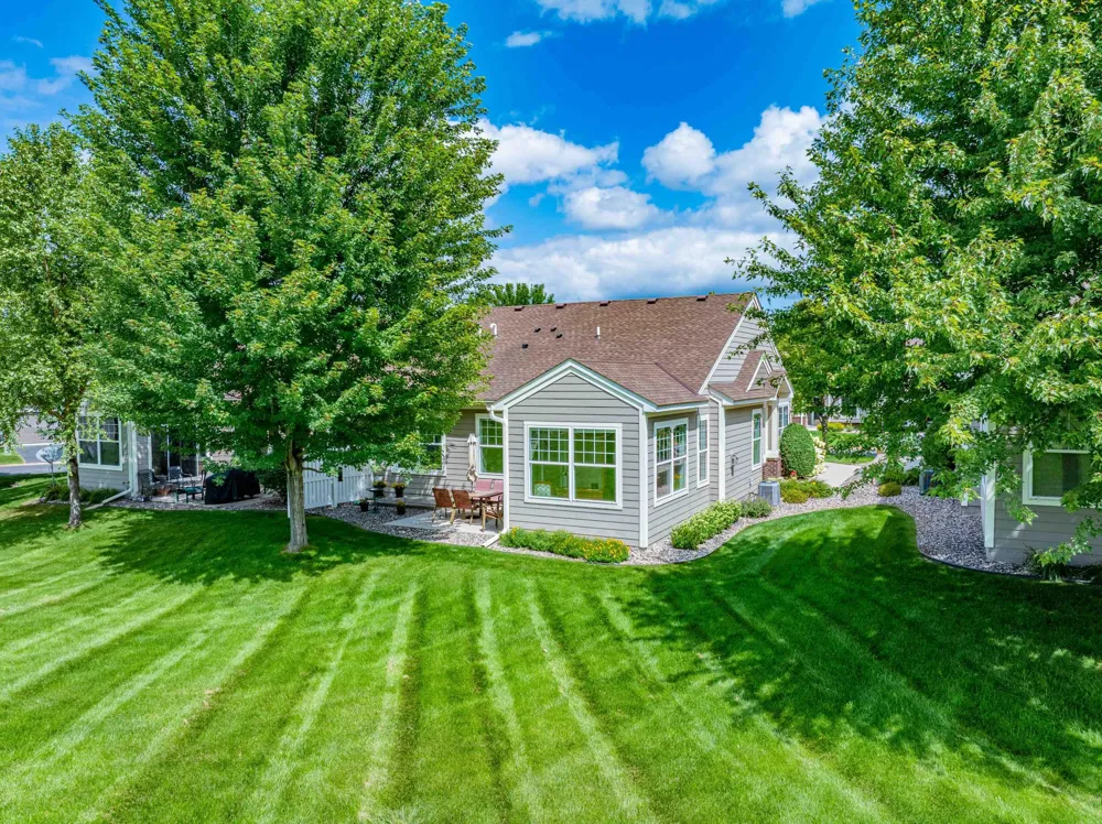 8356 Crabapple Court Victoria, MN 55386