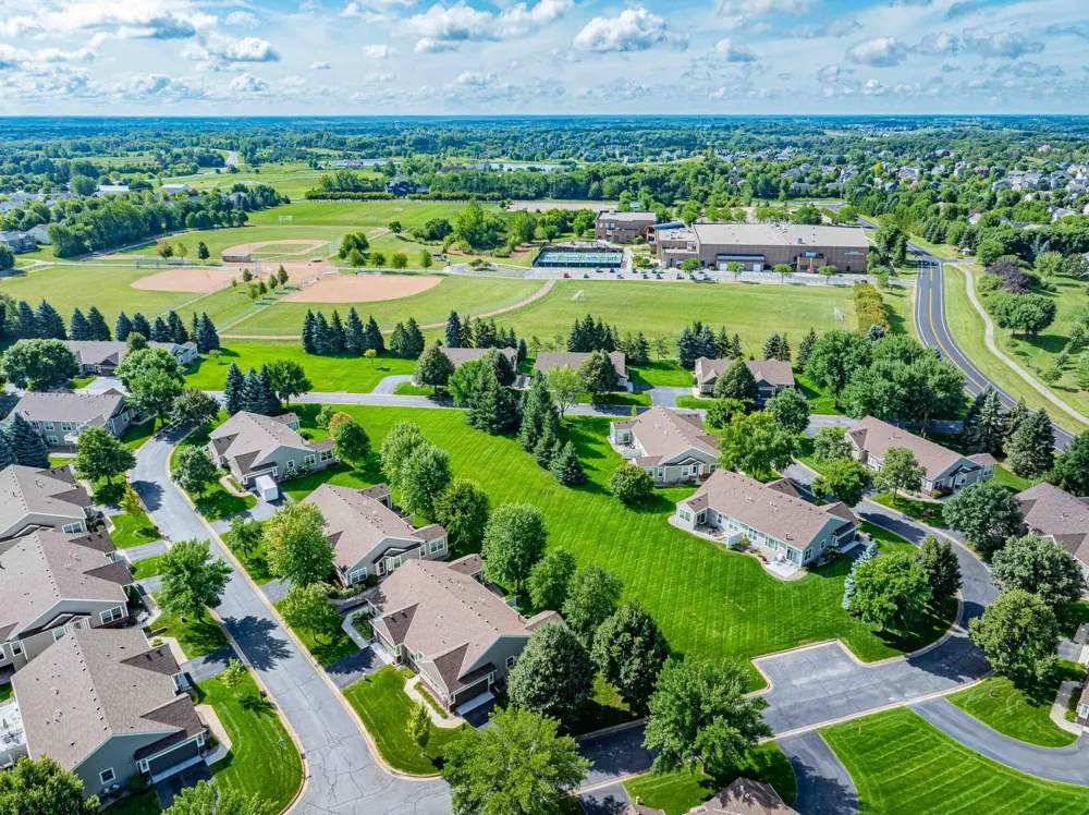 8356 Crabapple Court Victoria, MN 55386