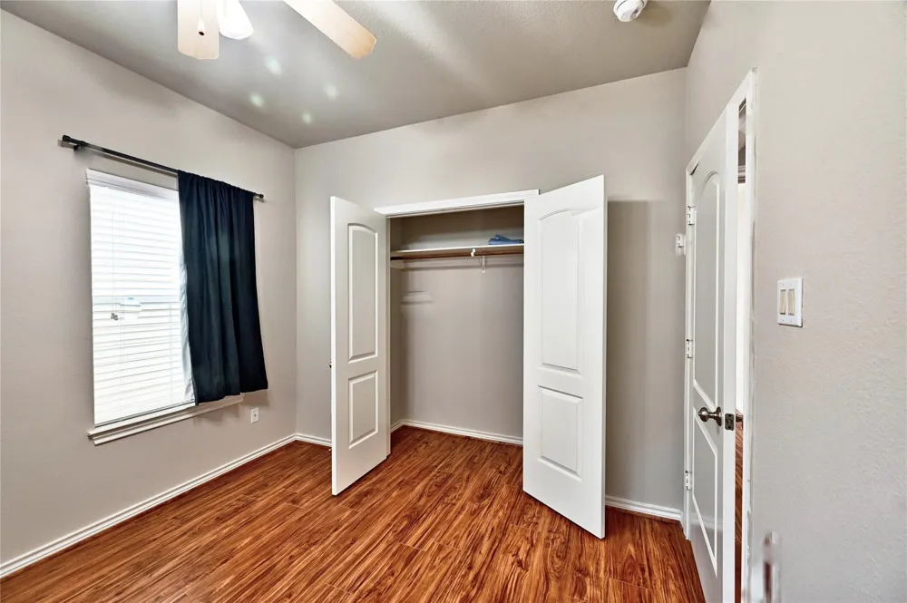 5411 Kansas Street Houston, TX 77007