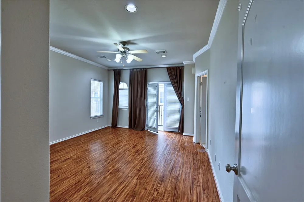 5411 Kansas Street Houston, TX 77007