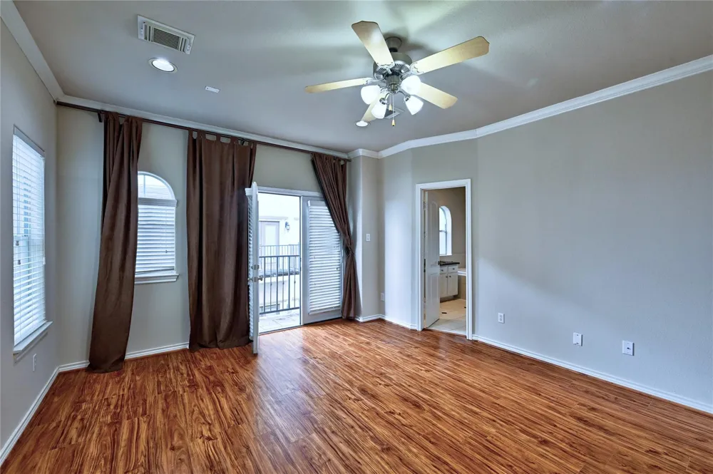 5411 Kansas Street Houston, TX 77007