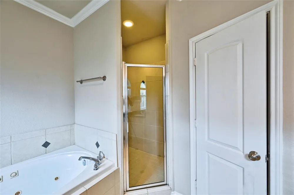 5411 Kansas Street Houston, TX 77007