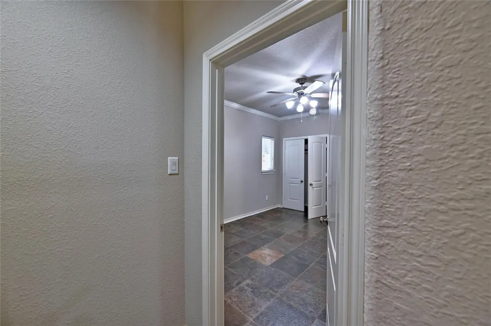 5411 Kansas Street Houston, TX 77007