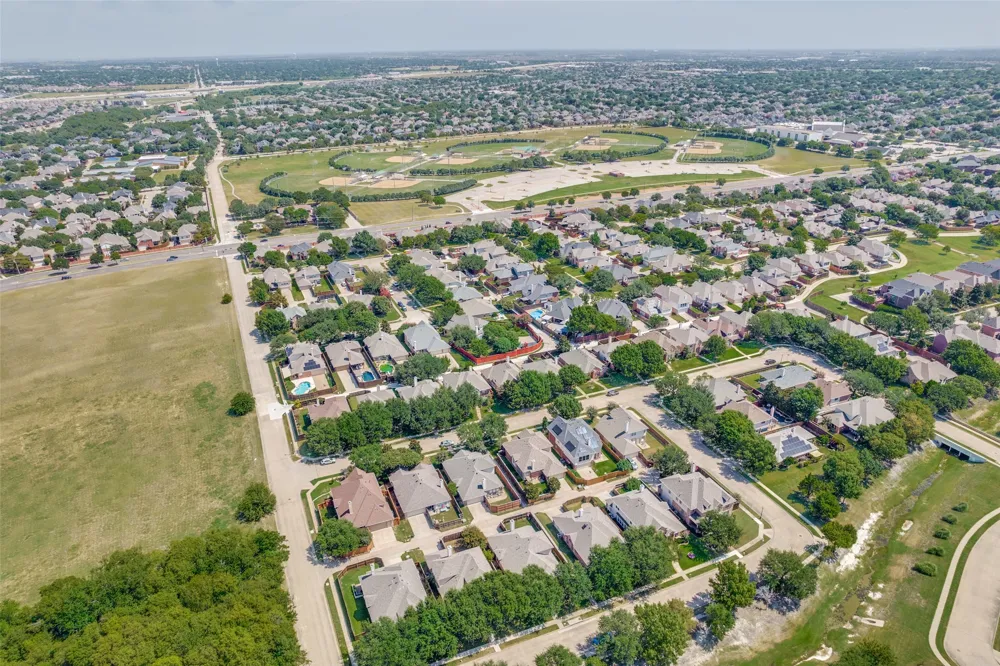 4617 Bending Oak Trail Plano, TX 75024