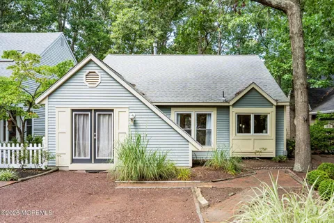 35 Quail Hill Boulevard