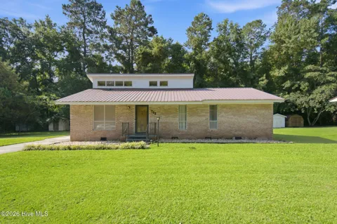 713 Pinewood Drive