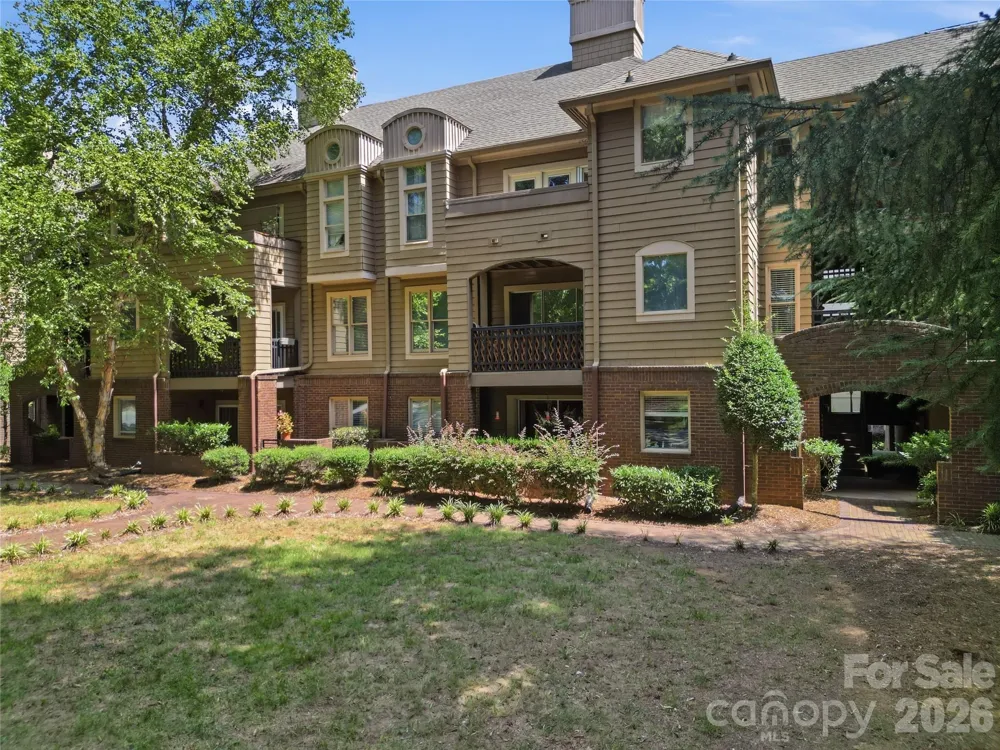 1109 E Morehead Street #16 Charlotte, NC 28204