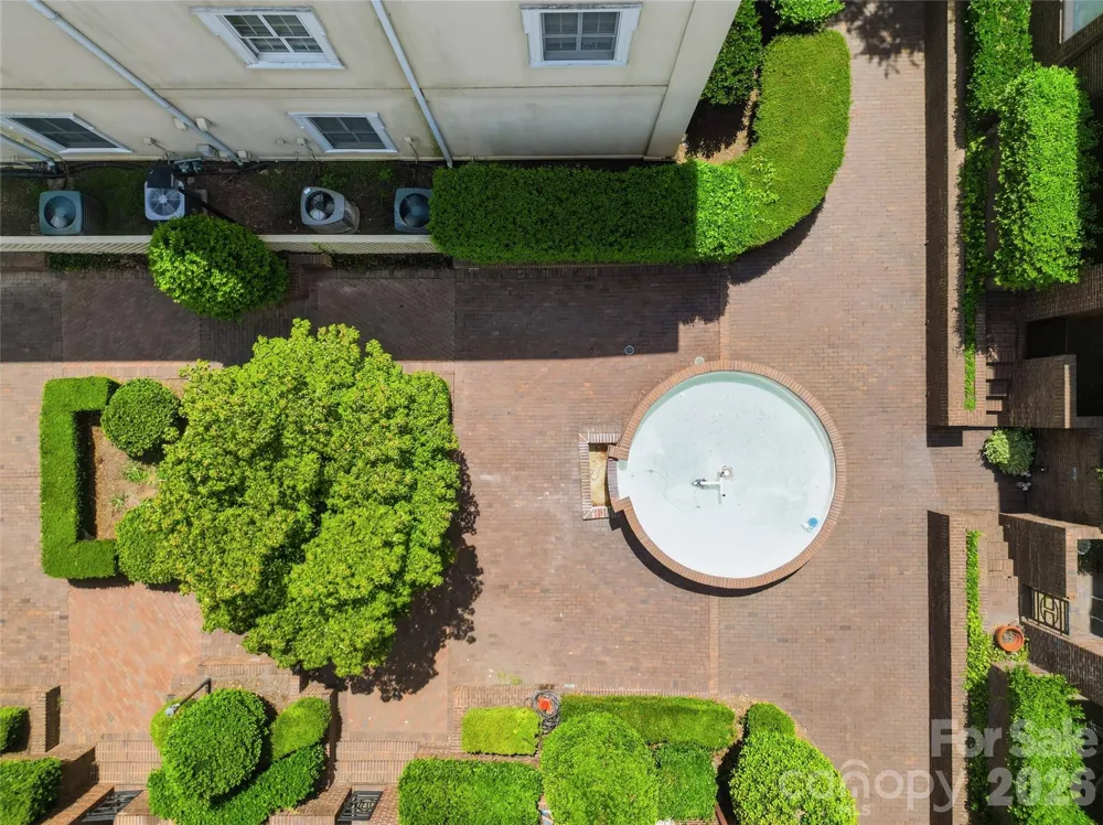 1109 E Morehead Street #16 Charlotte, NC 28204