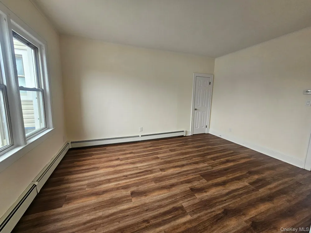 2 Somerset Avenue #Apt #3 East Islip, NY 11730