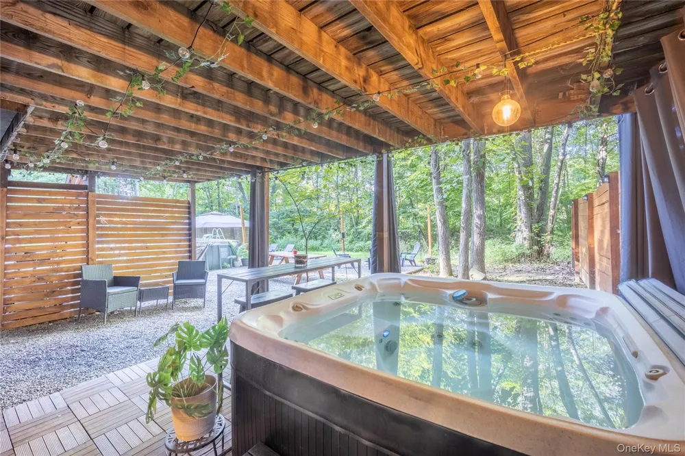 3 Lauretta Drive Highland, NY 12528
