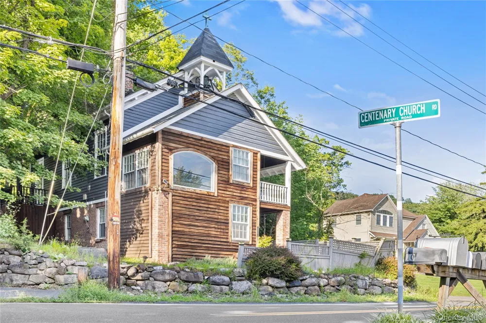 697 S Mountain Road New City, NY 10956