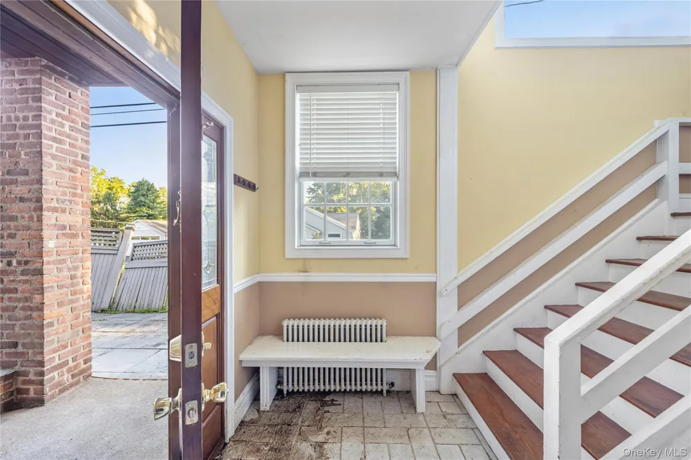 697 S Mountain Road New City, NY 10956
