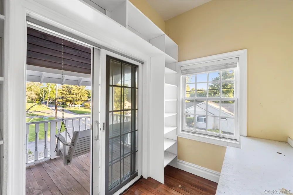 697 S Mountain Road New City, NY 10956