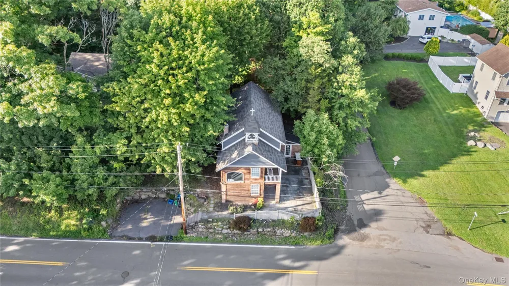 697 S Mountain Road New City, NY 10956