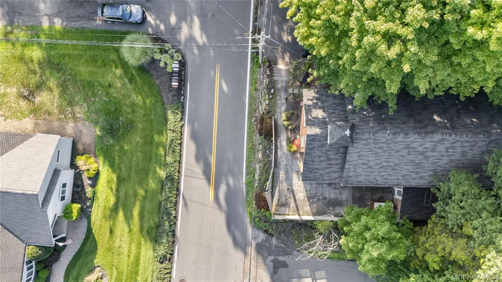 697 S Mountain Road New City, NY 10956
