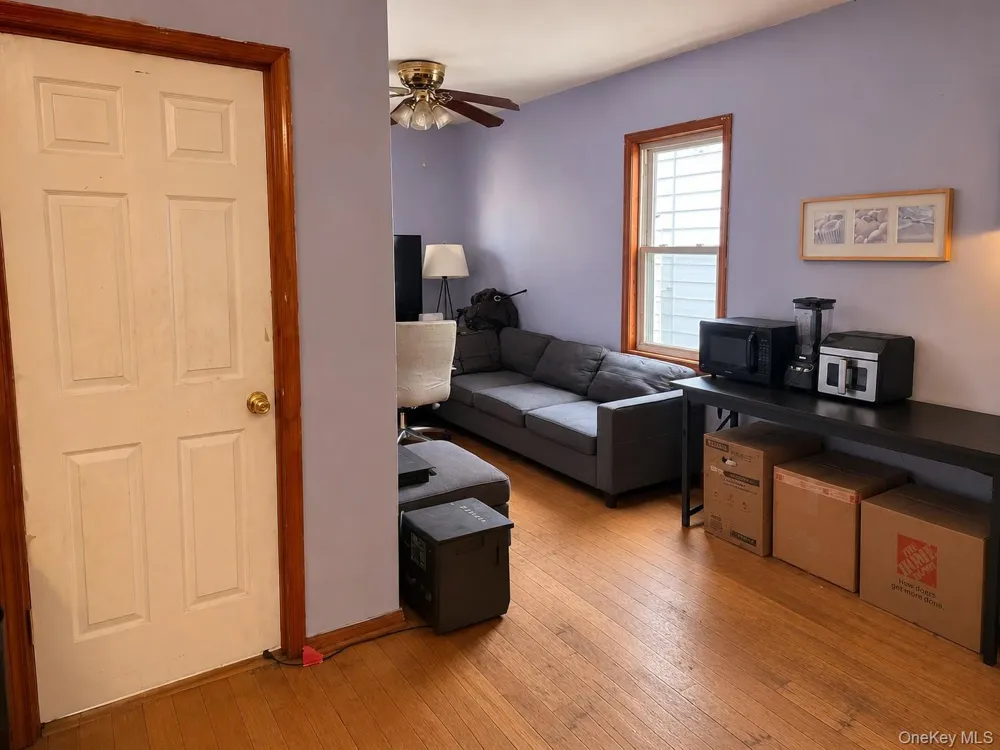 9214 168th Place Jamaica, NY 11433