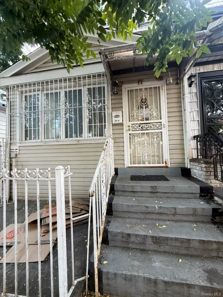 9214 168th Place Jamaica, NY 11433