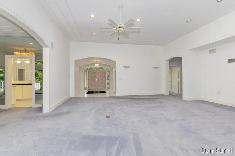 5999 Hillsborough Court SW Grandville, MI 49418