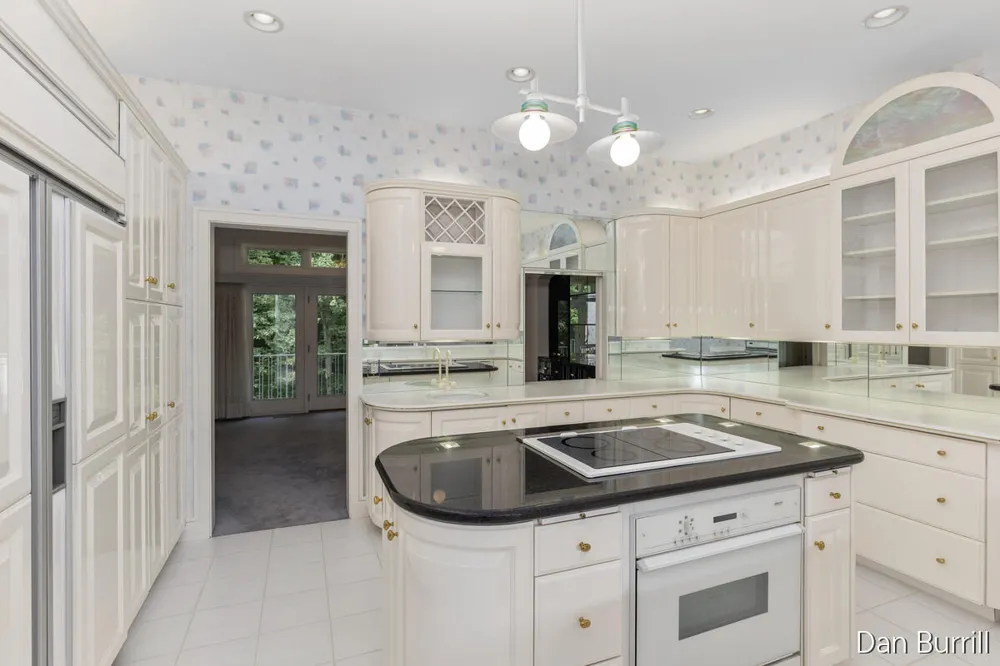 5999 Hillsborough Court SW Grandville, MI 49418