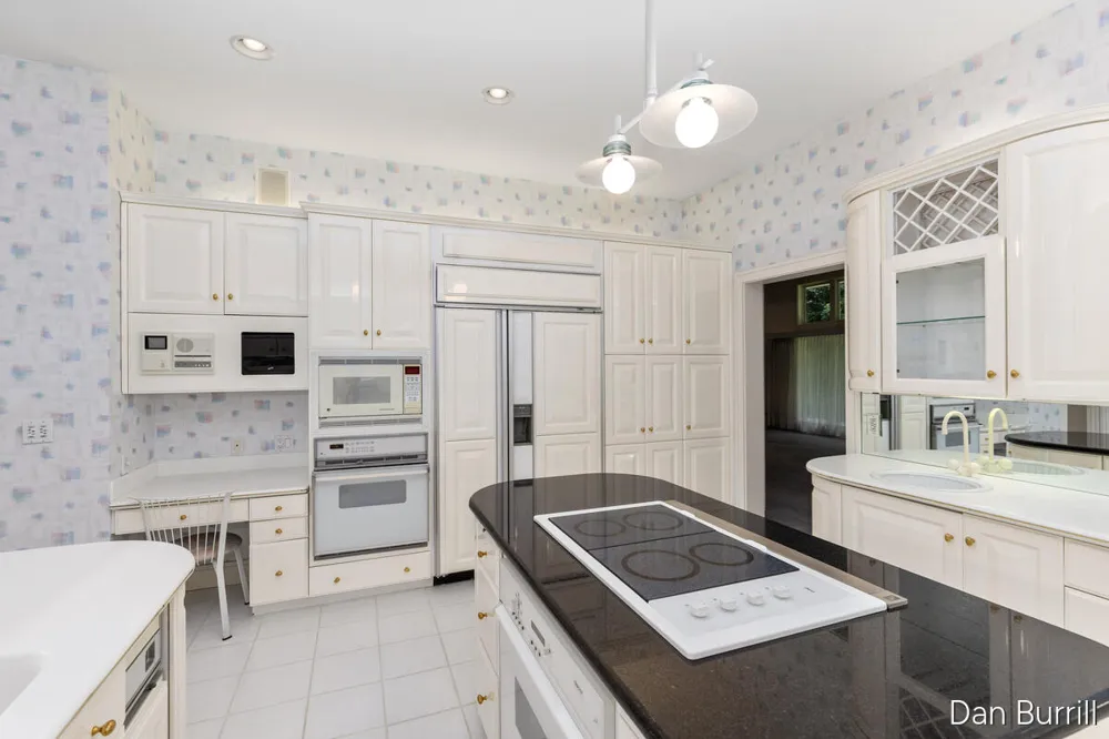 5999 Hillsborough Court SW Grandville, MI 49418