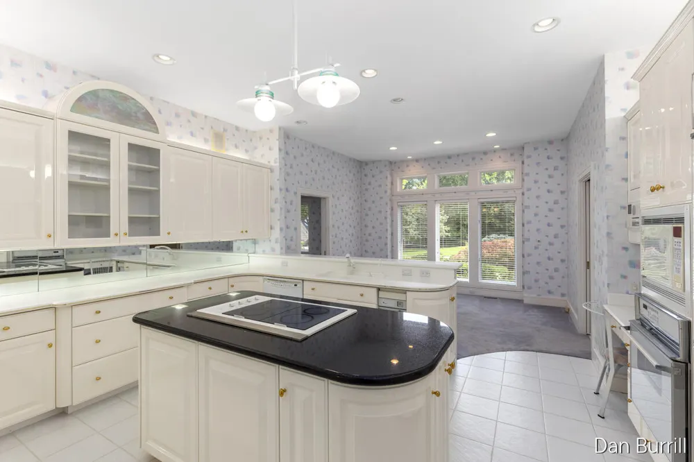 5999 Hillsborough Court SW Grandville, MI 49418